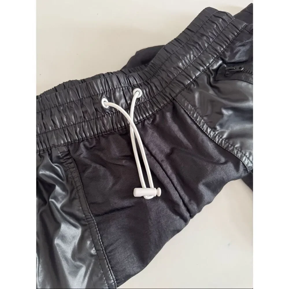 NIKE Sportswear Black Elastic Drawstring Waist Rebel cargo pants EUC